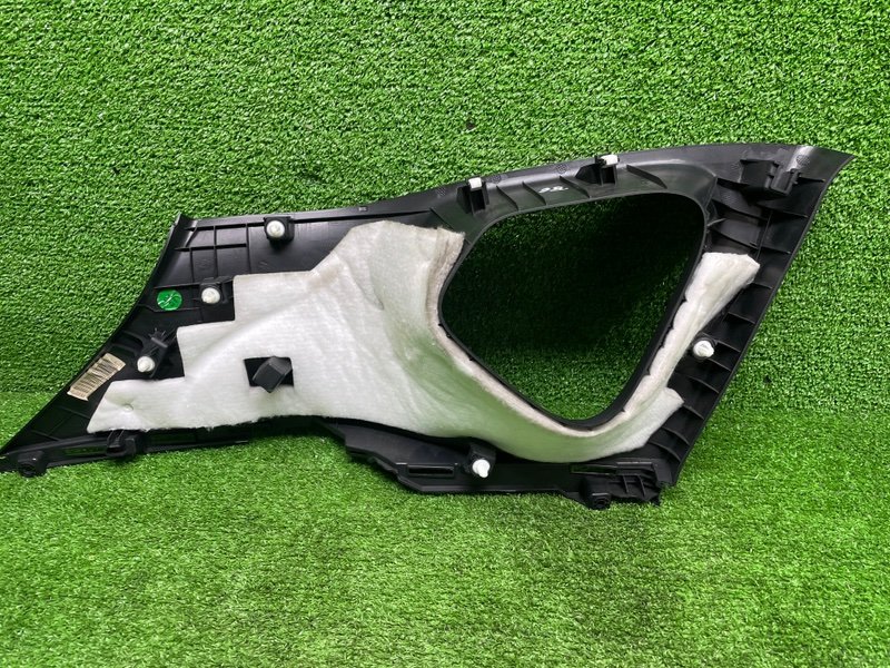 Обшивка стойки, Москва