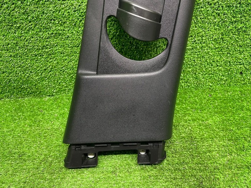 Обшивка стойки, Москва