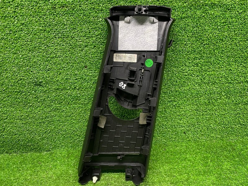 Обшивка стойки, Москва