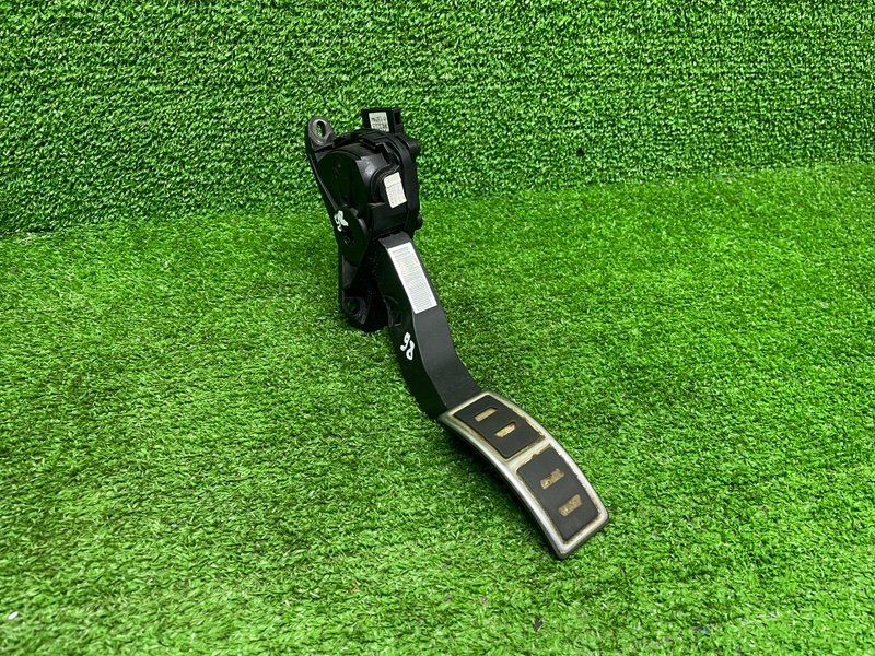 Педаль газа, Москва