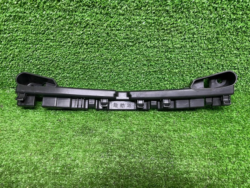 Кронштейн переднего бампера, Москва