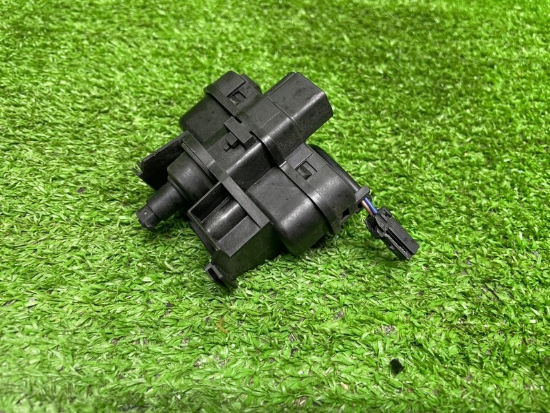 Замок лючка бензобака, 2500 рублей, Москва