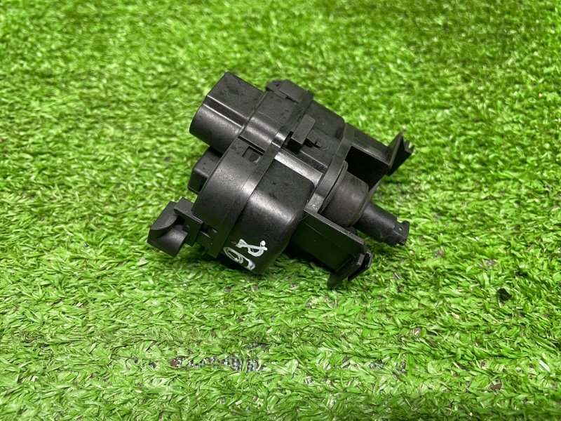 Замок лючка бензобака, 2500 рублей, Москва