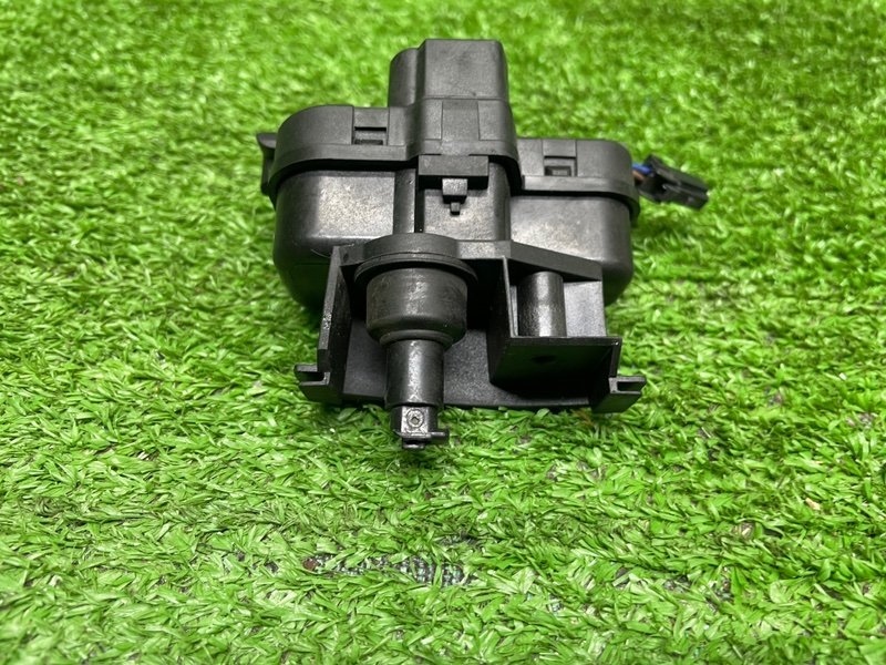 Замок лючка бензобака, 2500 рублей, Москва