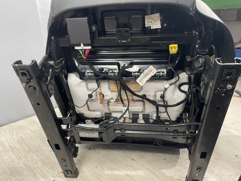 Сиденье переднее левое, Москва