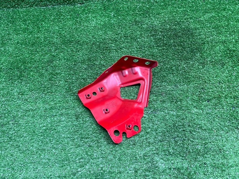 Кронштейн крыла, 3500 рублей, Москва