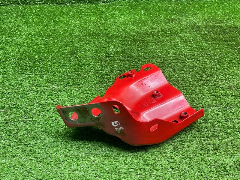 Кронштейн крыла, 3500 рублей, Москва