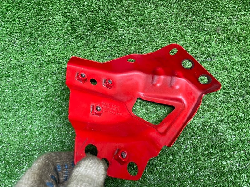 Кронштейн крыла, 3500 рублей, Москва