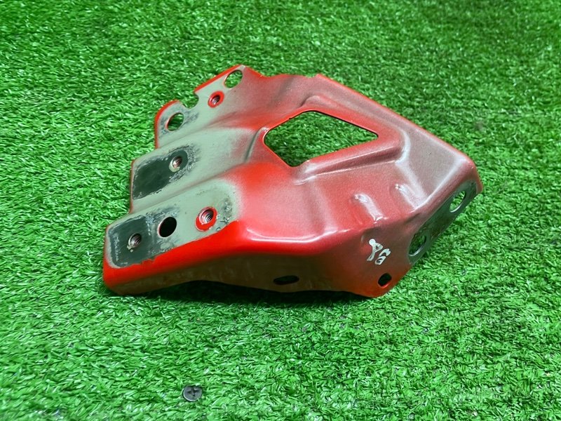 Кронштейн крыла, 3500 рублей, Москва