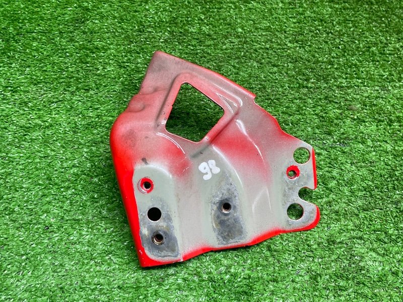 Кронштейн крыла, 3500 рублей, Москва