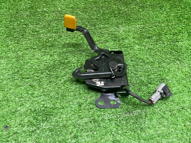 Замок капота, 2000 рублей, Москва