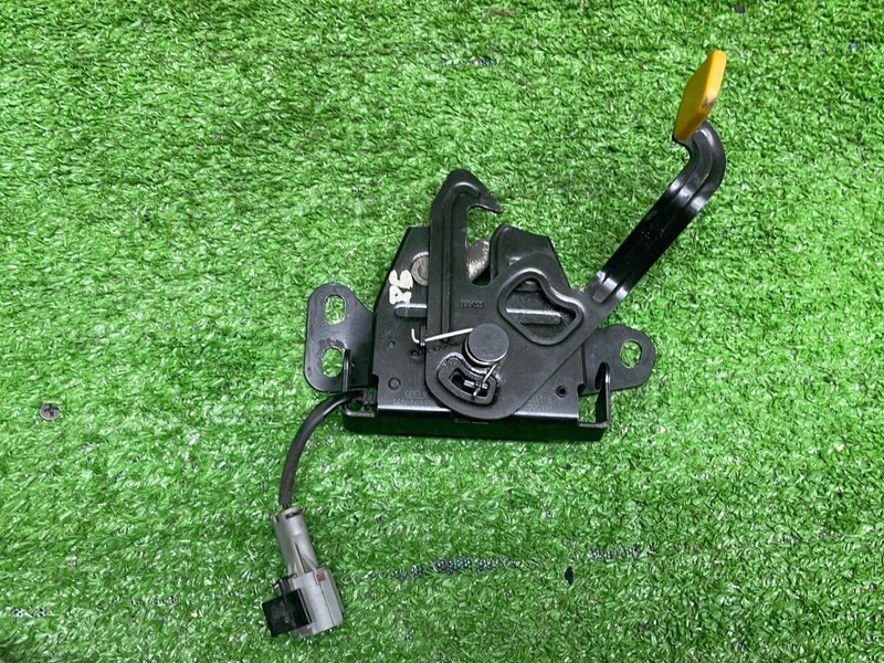 Замок капота, 2000 рублей, Москва