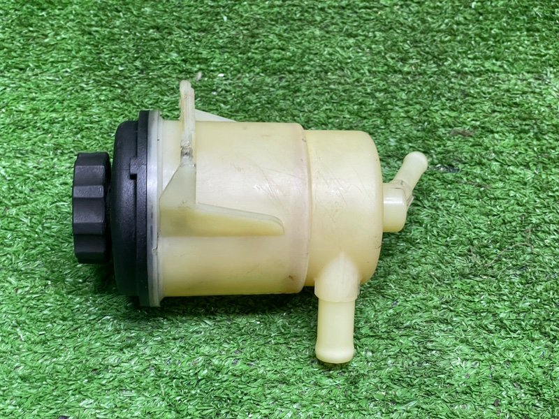 Бачок гидроусилителя руля, 1000 рублей, Москва