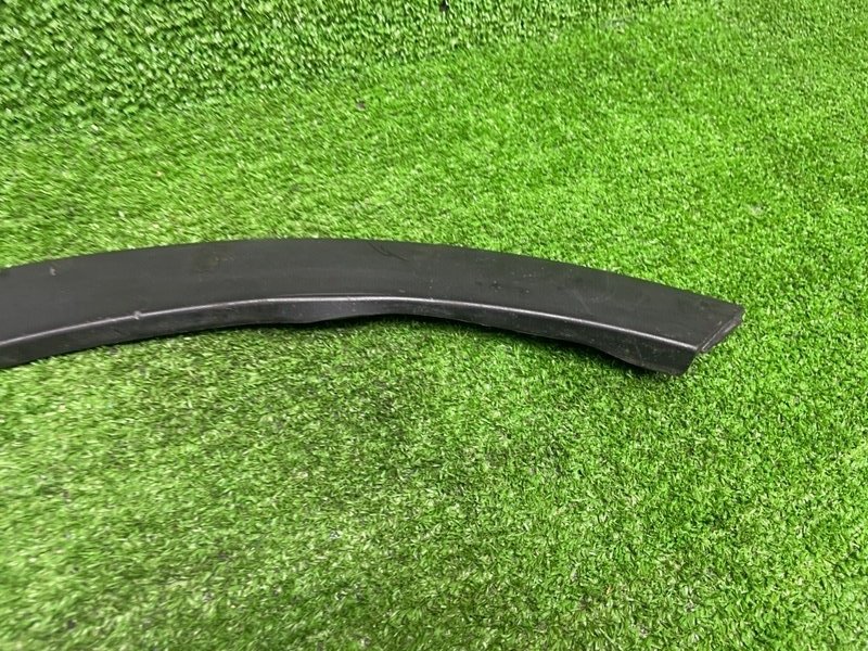 Накладка крыла, 1000 рублей, Москва