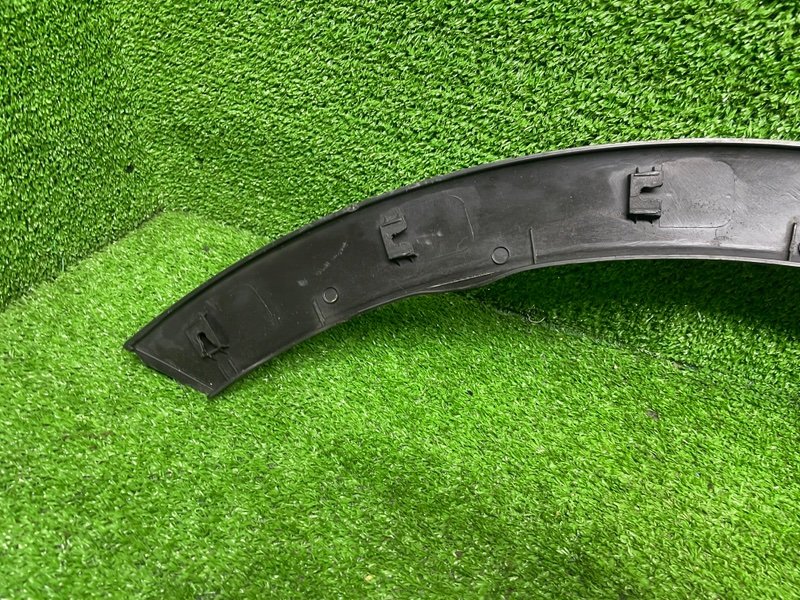 Накладка крыла, 1000 рублей, Москва