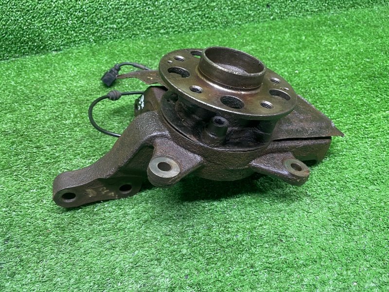 Кулак поворотный, 2000 рублей, Москва