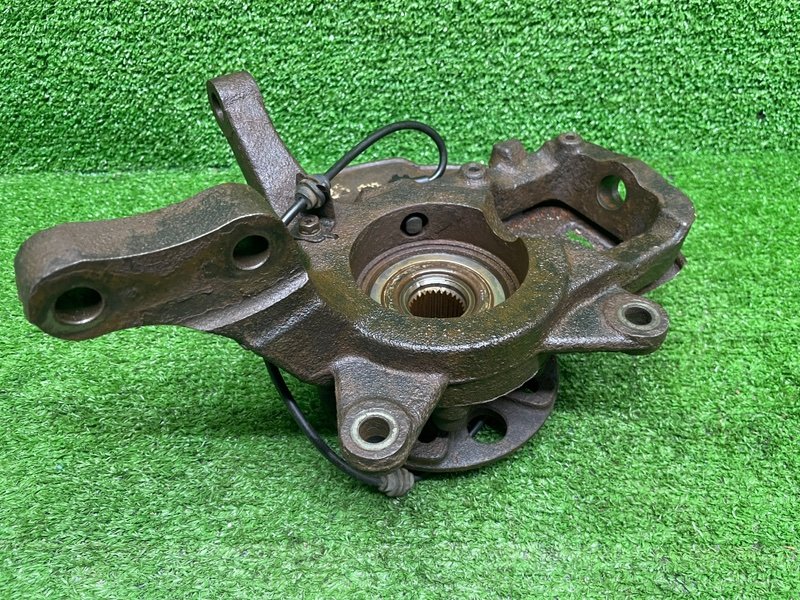 Кулак поворотный, 2000 рублей, Москва