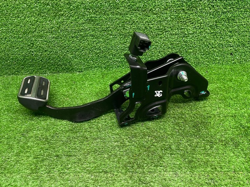 Педаль тормоза, 2500 рублей, Москва