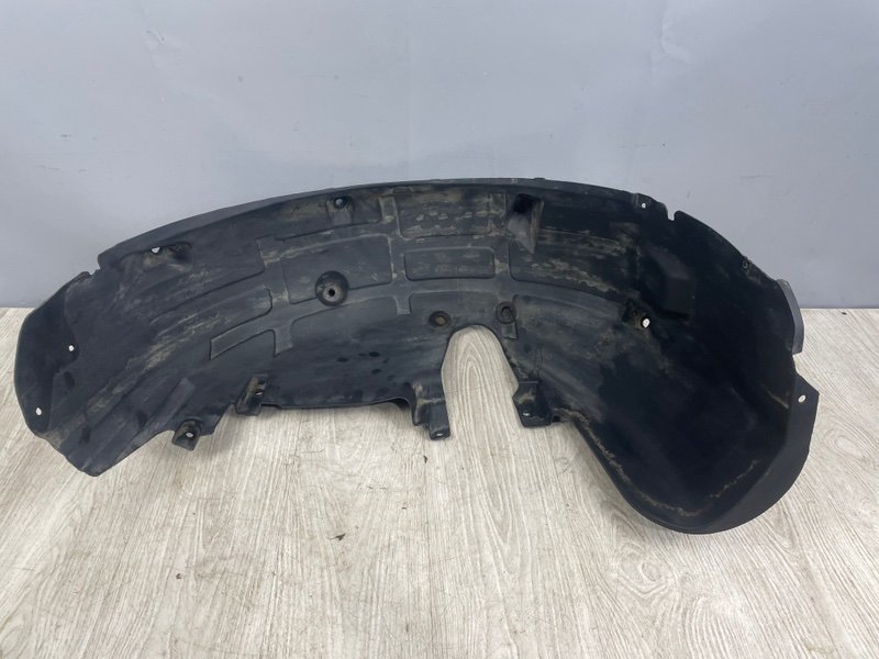 Подкрылок, 2000 рублей, Москва