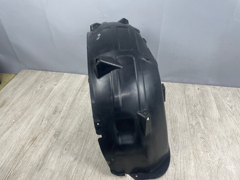 Подкрылок, 2000 рублей, Москва