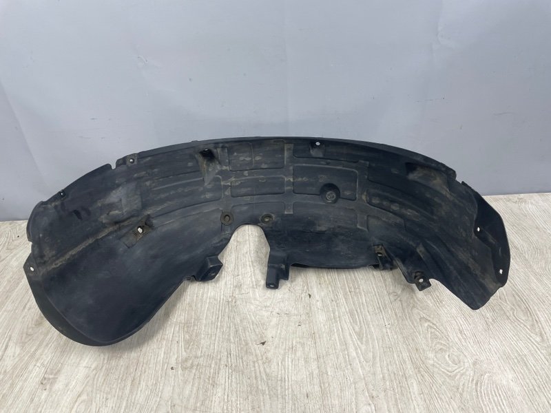 Подкрылок, 2000 рублей, Москва