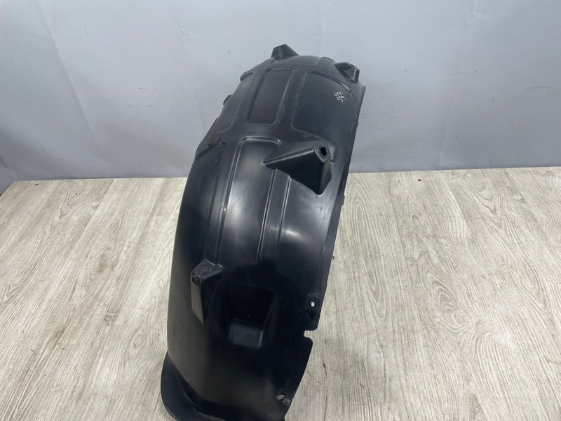 Подкрылок, 2000 рублей, Москва