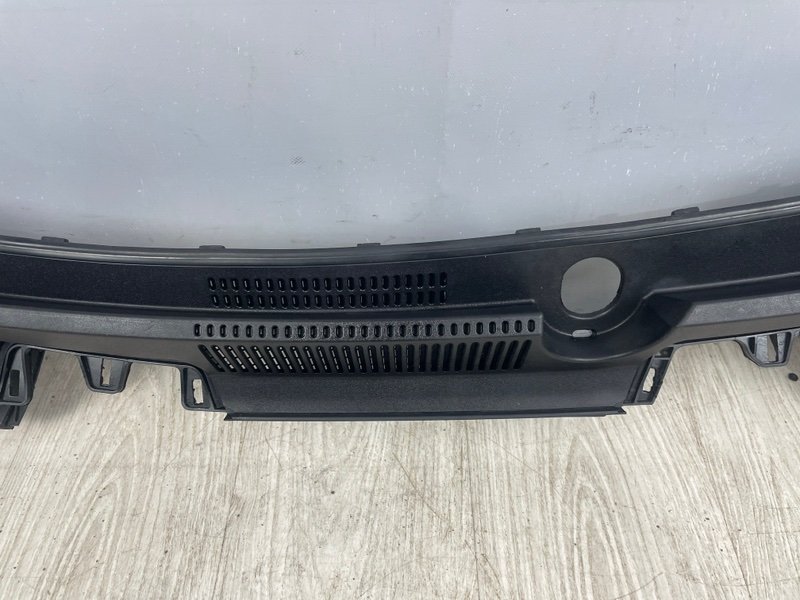 Планка под лобовое стекло, 5000 рублей, Москва