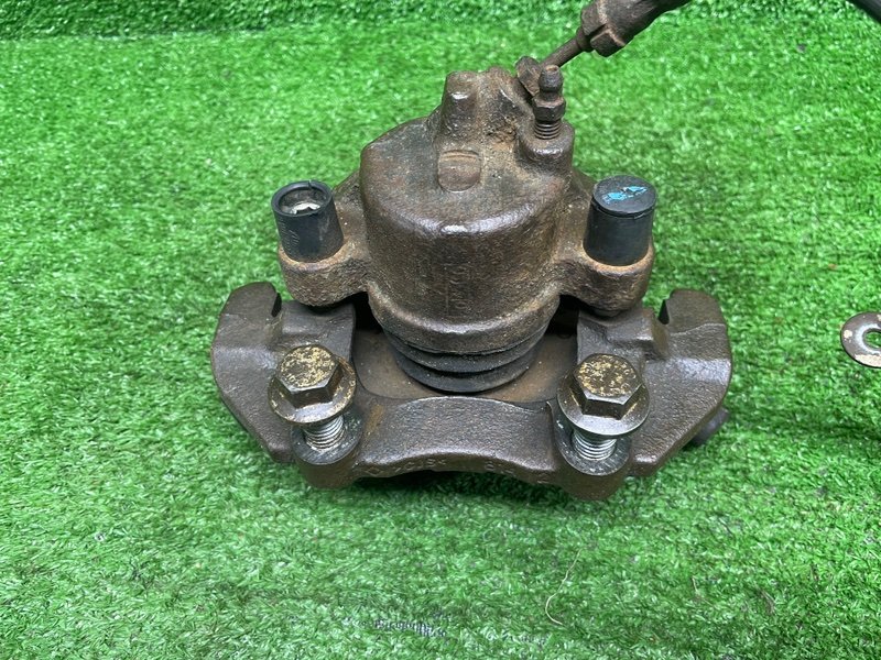 Суппорт тормозной передний правый, 1150 рублей, Москва