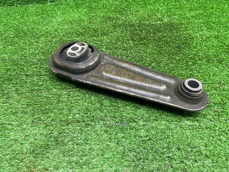 Опора двигателя, 1000 рублей, Москва