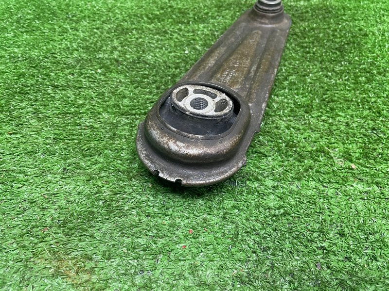 Опора двигателя, 1000 рублей, Москва