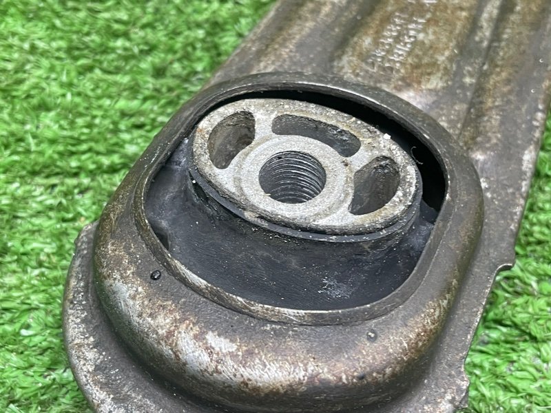 Опора двигателя, 1000 рублей, Москва