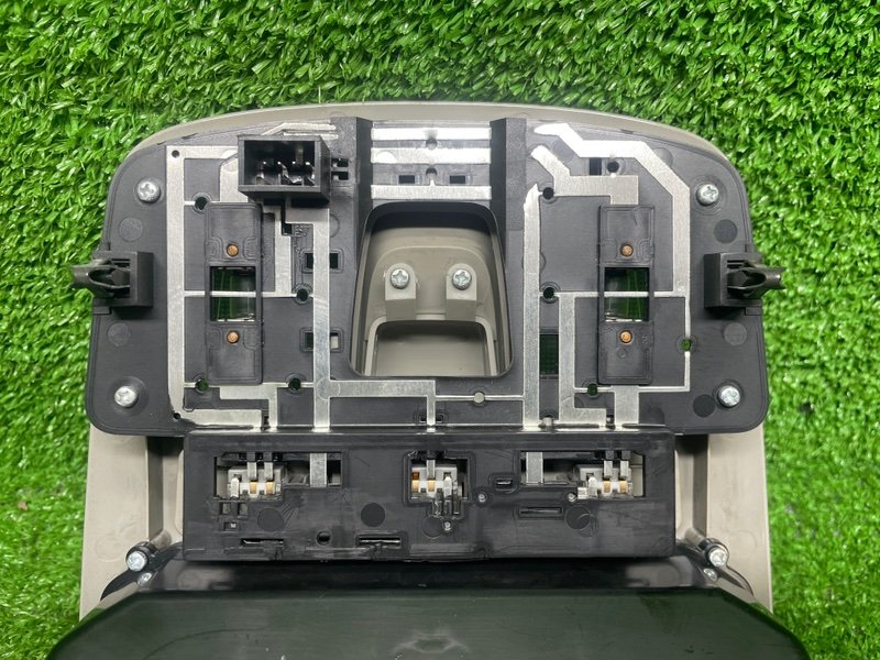 Плафон салонный, 1000 рублей, Москва