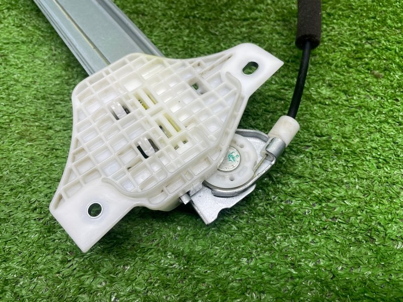 Стеклоподъемник задний, 1000 рублей, Москва