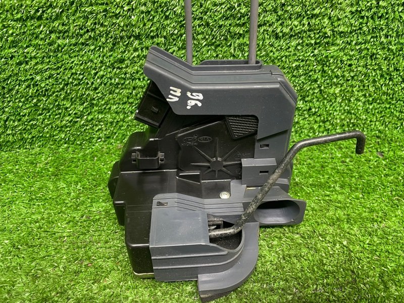 Замок двери передней левой, 4500 рублей, Москва