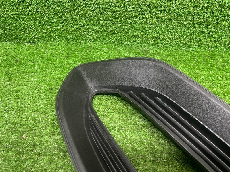 Накладка противотуманной фары, 1000 рублей, Москва