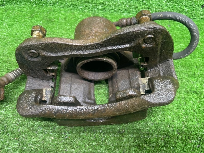 Суппорт тормозной передний правый, 2500 рублей, Москва