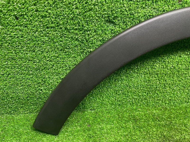 Накладка крыла, 1000 рублей, Москва