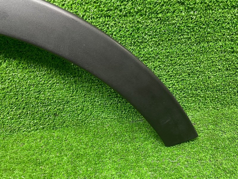 Накладка крыла, 1000 рублей, Москва