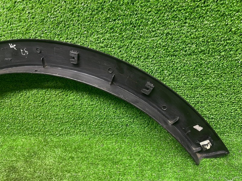 Накладка крыла, 1000 рублей, Москва