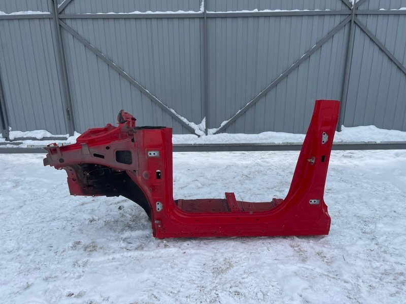 Порог со стойкой левый, 15000 рублей, Москва