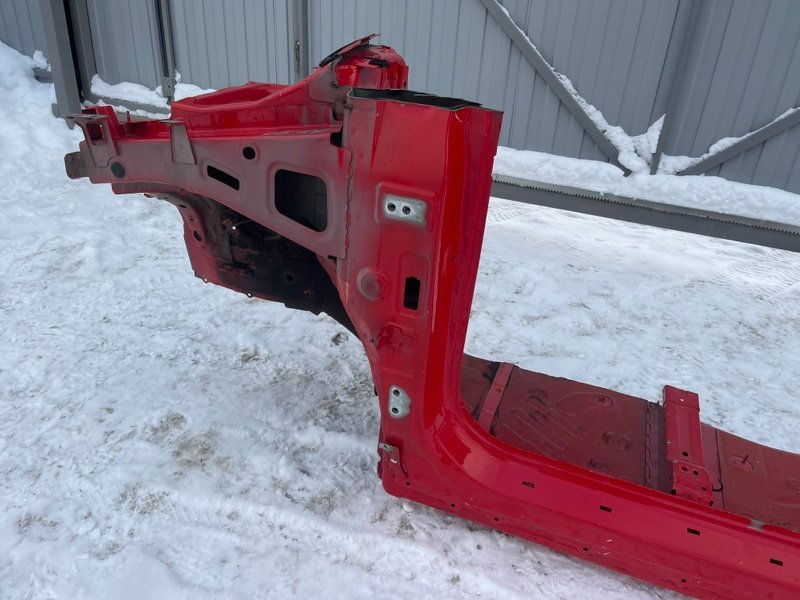 Порог со стойкой левый, 15000 рублей, Москва