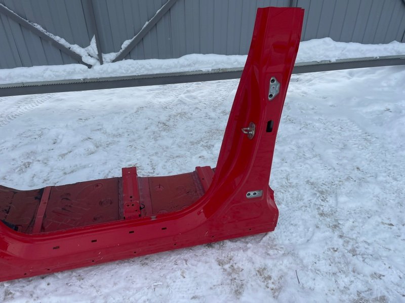 Порог со стойкой левый, 15000 рублей, Москва