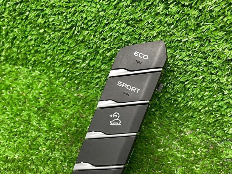 Блок кнопок, 2000 рублей, Москва