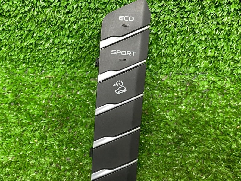 Блок кнопок, 2000 рублей, Москва