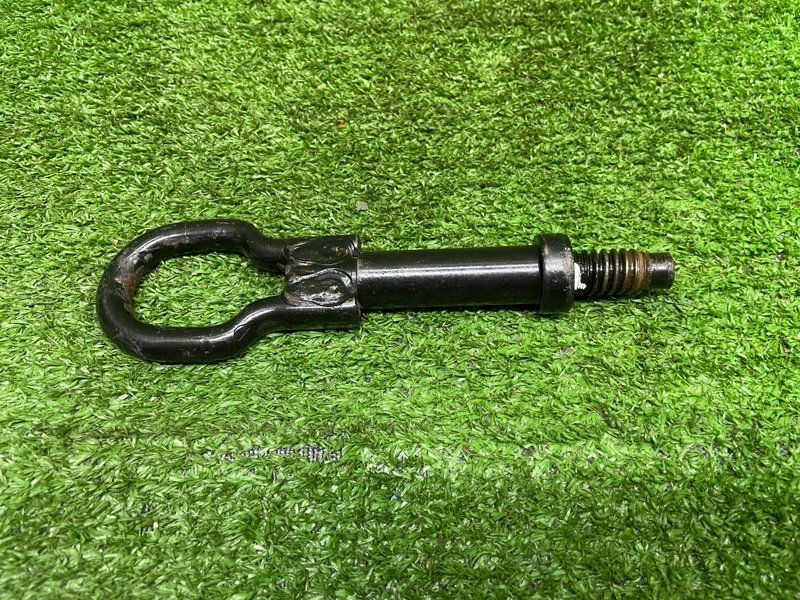 Крюк буксировочный, Москва