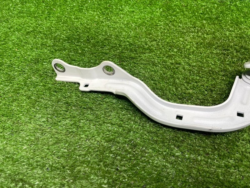 Петля капота, 3000 рублей, Москва