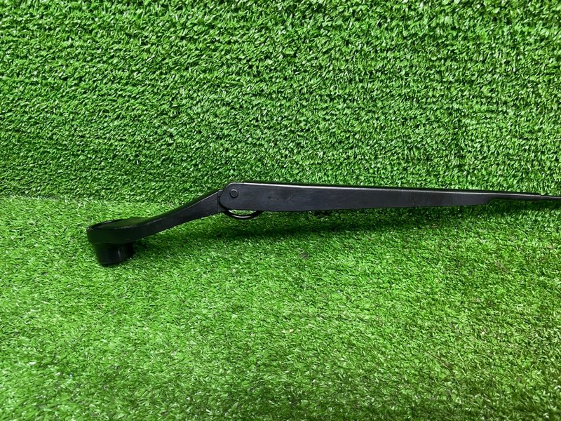 Поводок стеклоочистителя передний, Москва