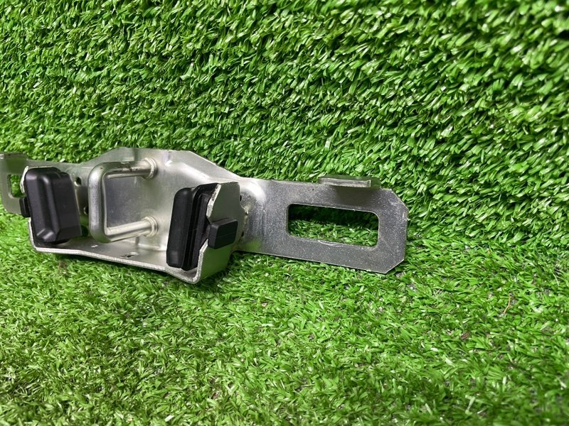 Ответная часть замка багажника, Москва