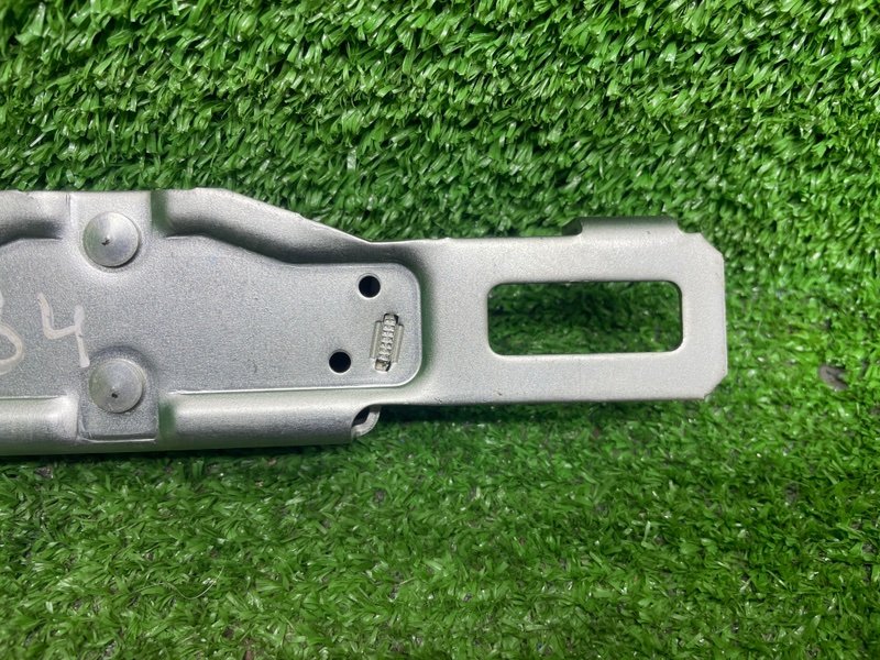 Ответная часть замка багажника, Москва