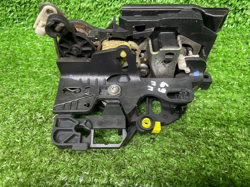 Замок двери передней правой, Москва